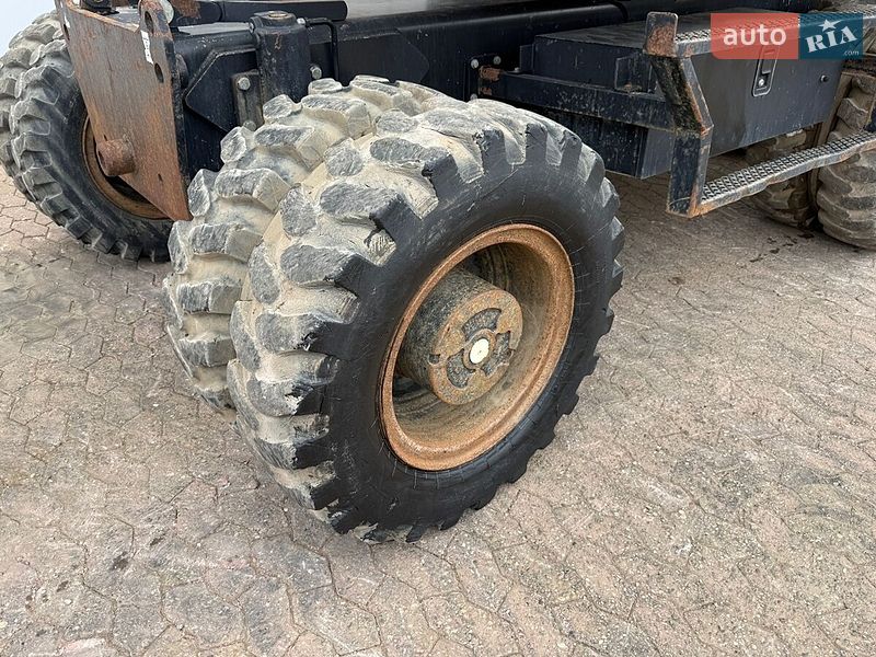 Колесный экскаватор JCB JS 145 2012 в Киеве