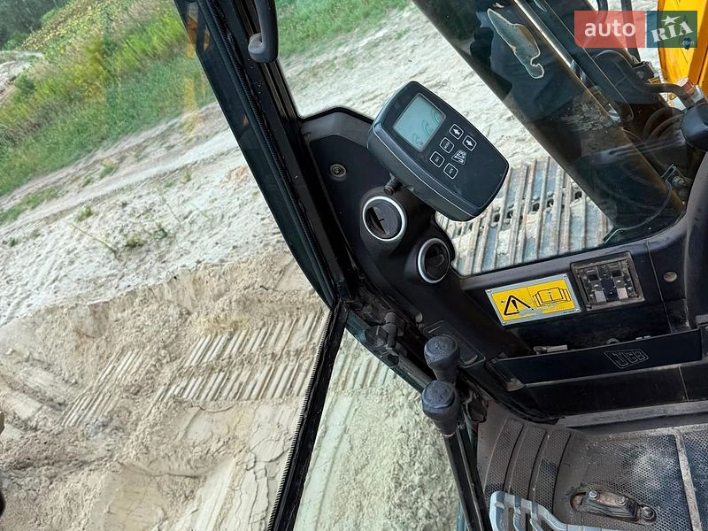 Гусеничний екскаватор JCB JS 145 2011 в Львові
