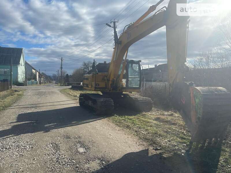 Гусеничный экскаватор JCB JS 160 2003 в Хусте