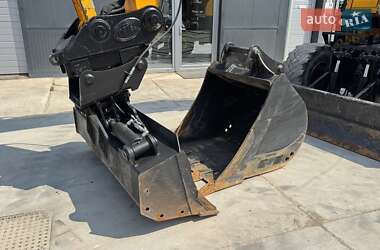 Колісний екскаватор JCB JS 160 2017 в 