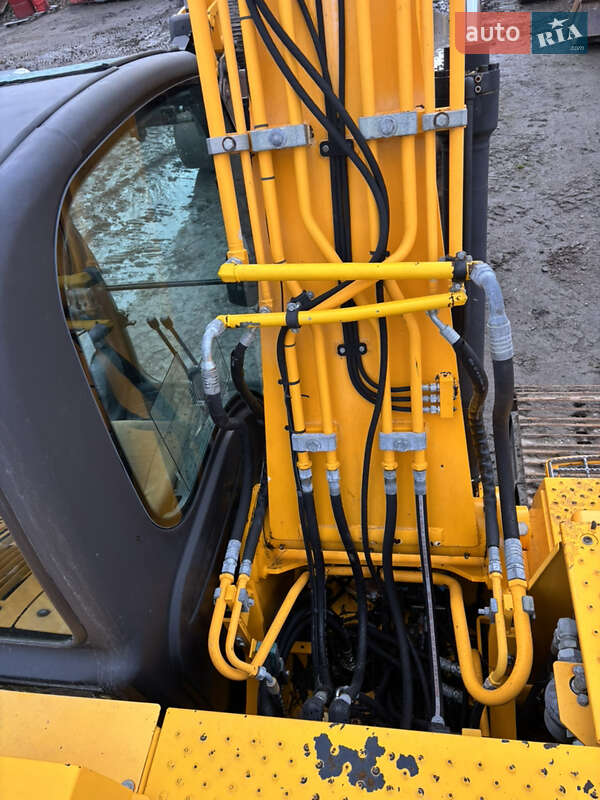 Гусеничный экскаватор JCB JS 160 2011 в Львове