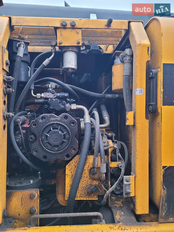 Колесный экскаватор JCB JS 175 2002 в Виннице