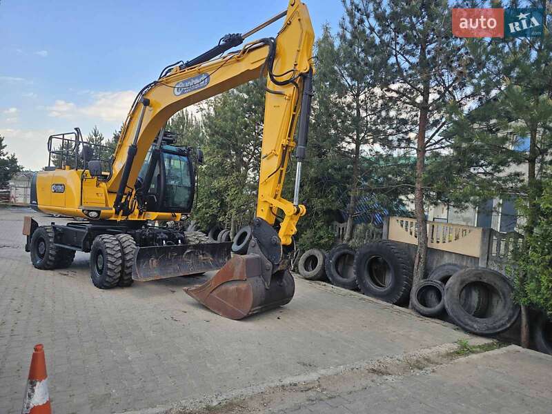Колесный экскаватор JCB JS 175 2011 в Бучаче