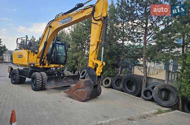 Колісний екскаватор JCB JS 175 2011 в 