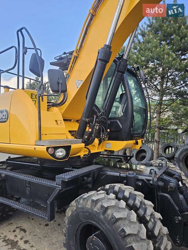 Колесный экскаватор JCB JS 175 2011 в Бучаче