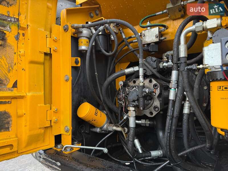 Колесный экскаватор JCB JS 175 2016 в Киеве