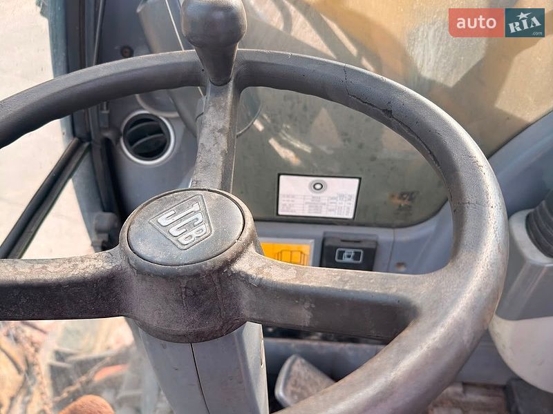 Колесный экскаватор JCB JS 175 2008 в Львове