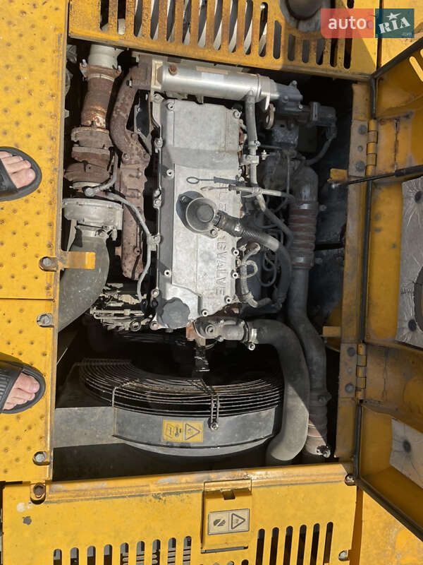 Колесный экскаватор JCB JS 200 2012 в Кременчуге