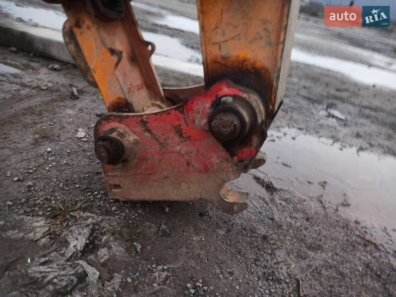 Гусеничний екскаватор JCB JS 200 2012 в Рокосове