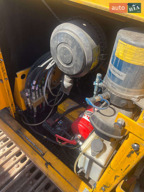 Гусеничний екскаватор JCB JS 200 2007 в Львові фото 17 Гусеничний екскаватор JCB JS 200 2007 в Львові