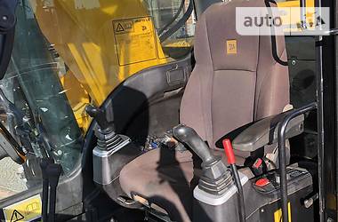 Гусеничный экскаватор JCB JS 210 2014 в Мукачево