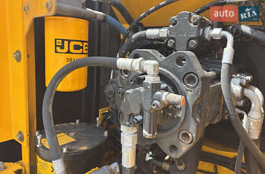 Гусеничный экскаватор JCB JS 210 2013 в 
