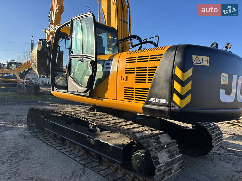 Гусеничный экскаватор JCB JS 210 2012 в Львове