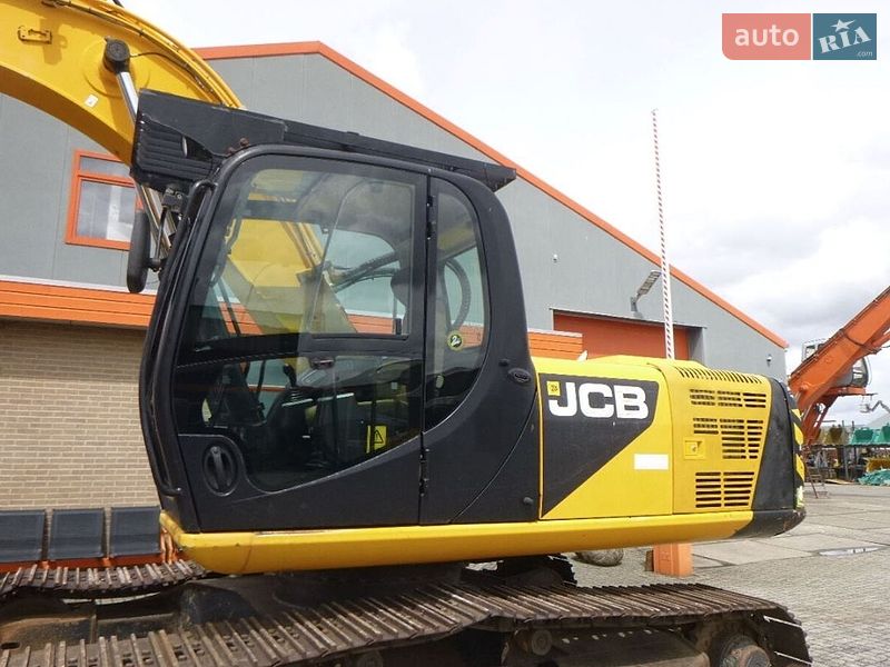 Экскаватор погрузчик JCB JS 210 2013 в Харькове