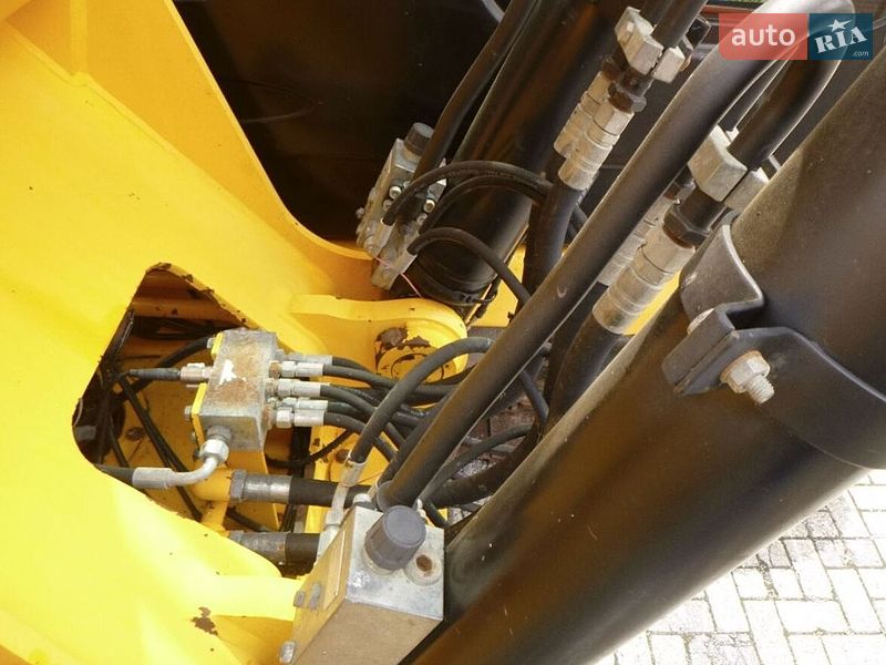 Экскаватор погрузчик JCB JS 210 2013 в Харькове