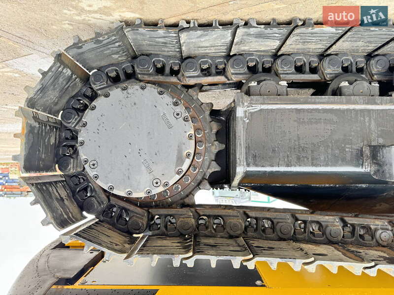 Гусеничний екскаватор JCB JS 215LC 2025 в Києві