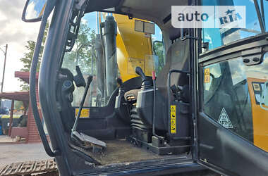 Гусеничный экскаватор JCB JS 220 2018 в 