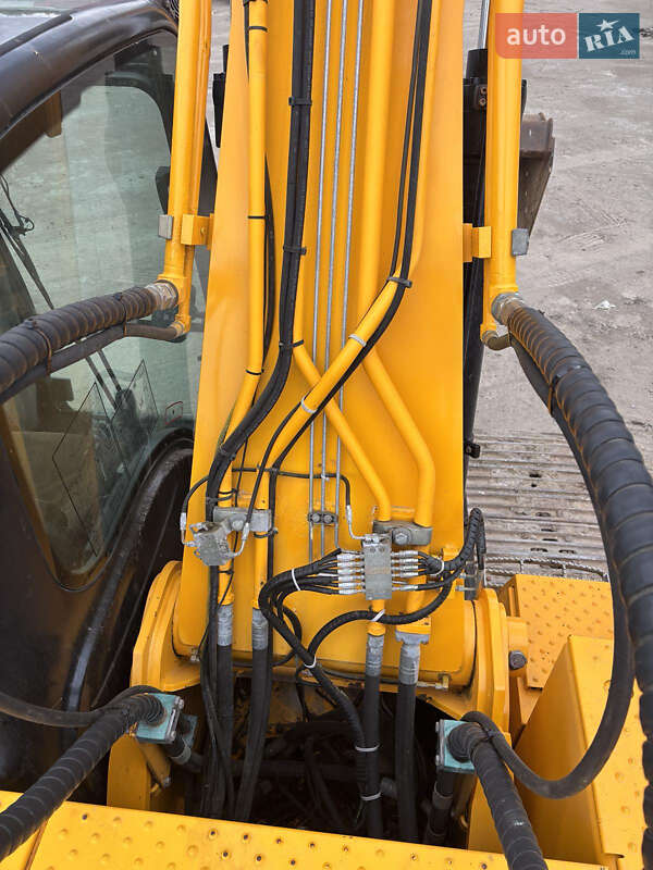 Гусеничний екскаватор JCB JS 220 2013 в Львові