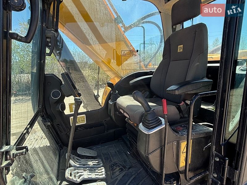 Гусеничный экскаватор JCB JS 220 2015 в Львове фото 11 Гусеничный экскаватор JCB JS 220 2015 в Львове