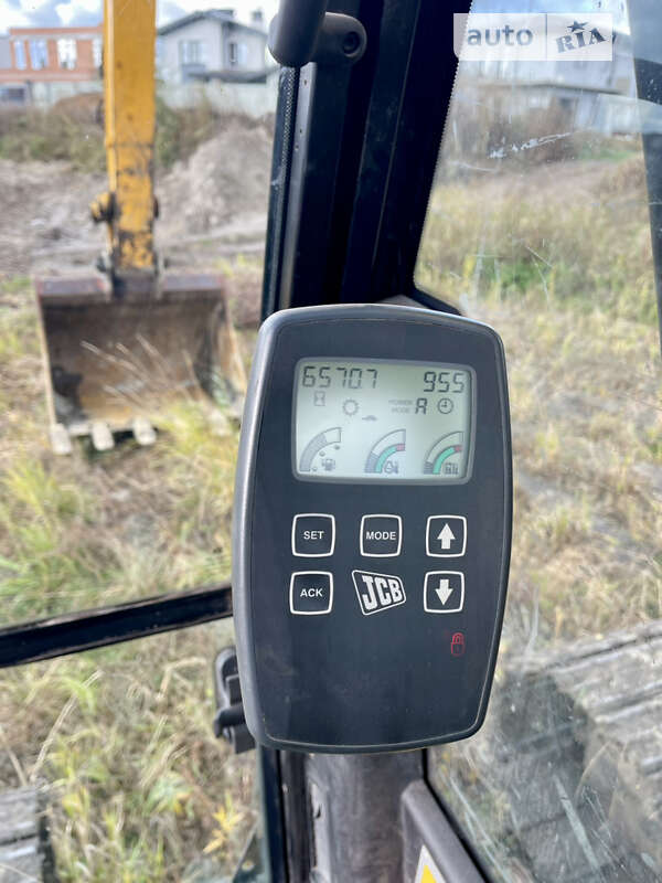 Гусеничний екскаватор JCB JS 220LC 2012 в Києві