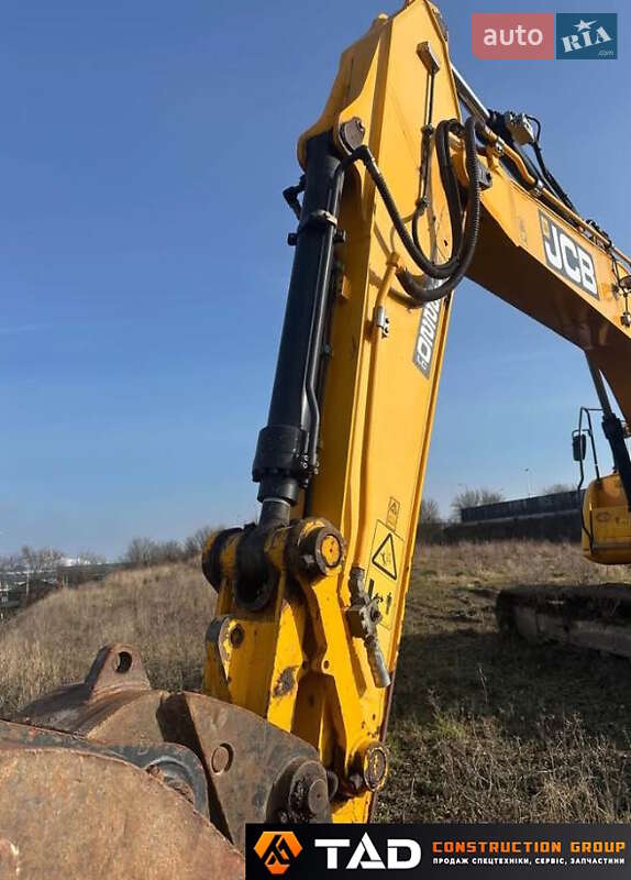 Гусеничный экскаватор JCB JS 220LC 2013 в Киеве