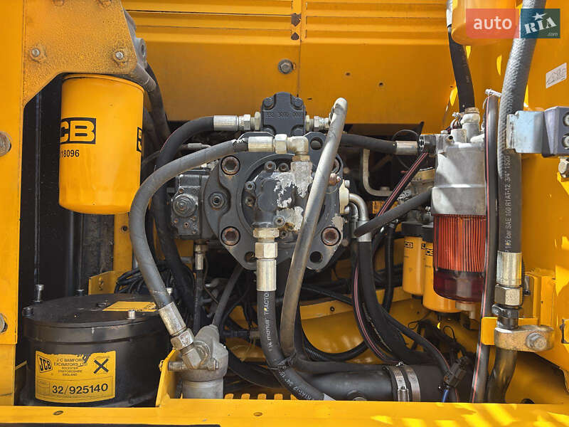 Гусеничний екскаватор JCB JS 220LC 2012 в Львові