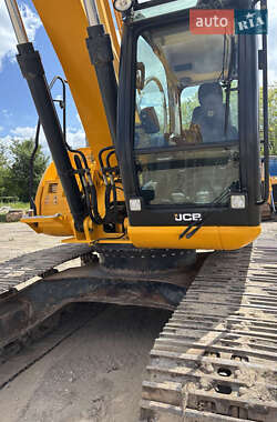 Гусеничный экскаватор JCB JS 220LC 2012 в 