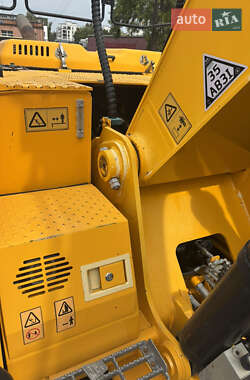 Гусеничный экскаватор JCB JS 220LC 2014 в 