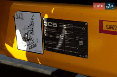 Гусеничный экскаватор JCB JS 220LC 2021 в 
