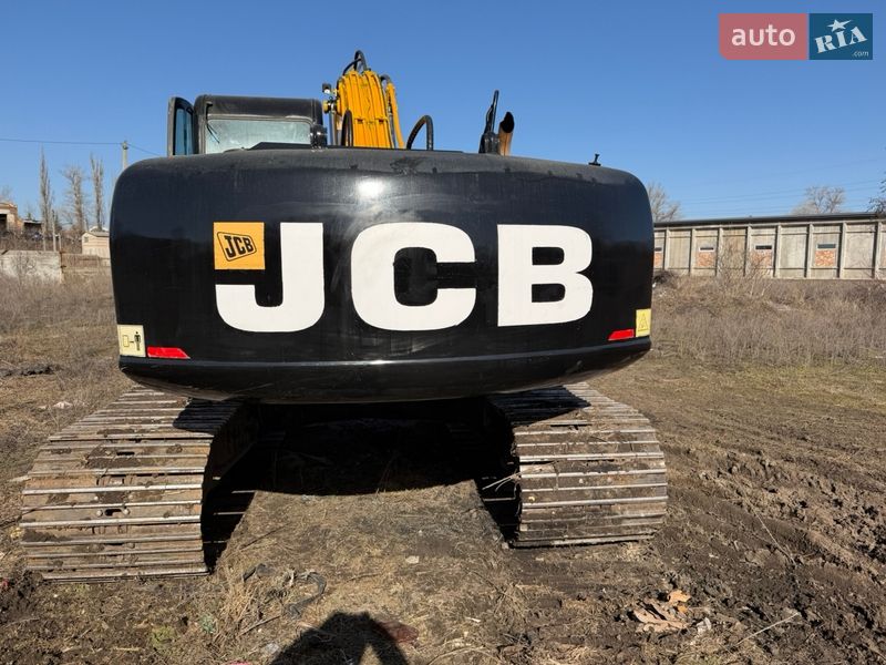Гусеничный экскаватор JCB JS 220LC 2009 в Александрие
