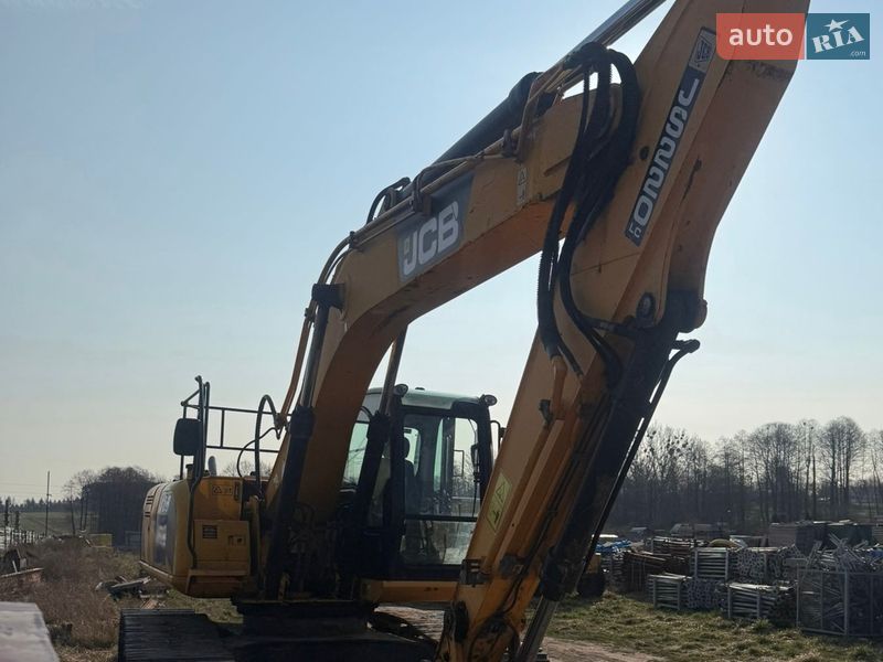 Гусеничный экскаватор JCB JS 220LC 2011 в Львове