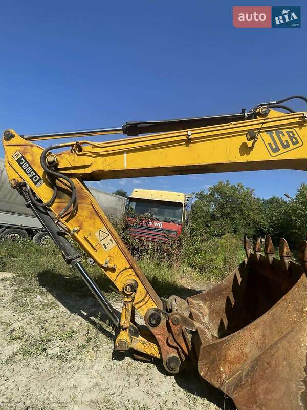 Гусеничный экскаватор JCB JS 240 2008 в Львове