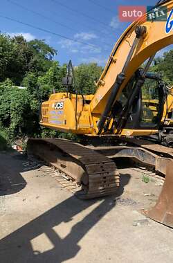 Гусеничный экскаватор JCB JS 240 2015 в 