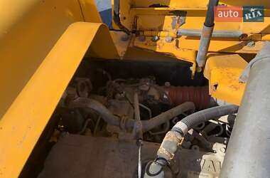 Гусеничный экскаватор JCB JS 240 2015 в 