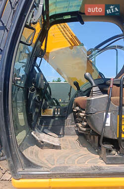 Экскаватор погрузчик JCB JS 240NC 2012 в 