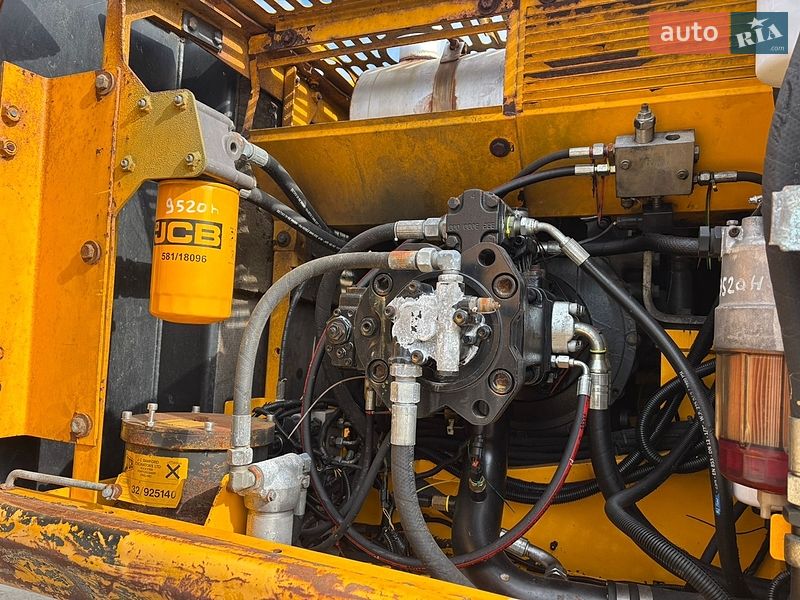 Гусеничный экскаватор JCB JS 240NC 2012 в Львове