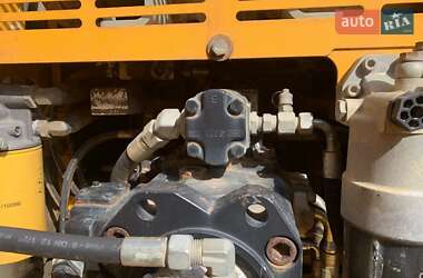 Гусеничный экскаватор JCB JS 260 2012 в 