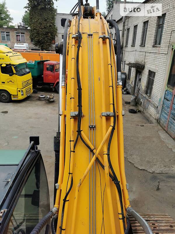 Екскаватор навантажувач JCB JS 290 2011 в Києві