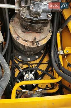 Гусеничный экскаватор JCB JS 290 2011 в Киеве