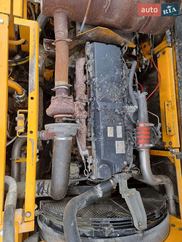 Гусеничний екскаватор JCB JS 330 2006 в Одесі