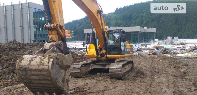 Гусеничный экскаватор JCB JS 360 2011 в Калуше