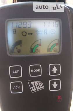 Гусеничный экскаватор JCB JS 360 2011 в 