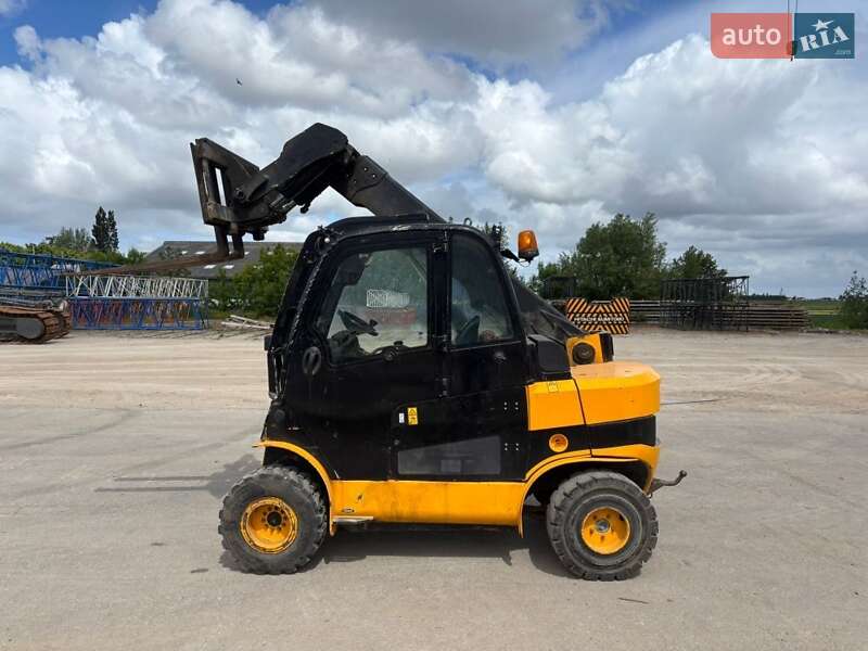 Телескопический погрузчик JCB TLT 2011 в Киеве