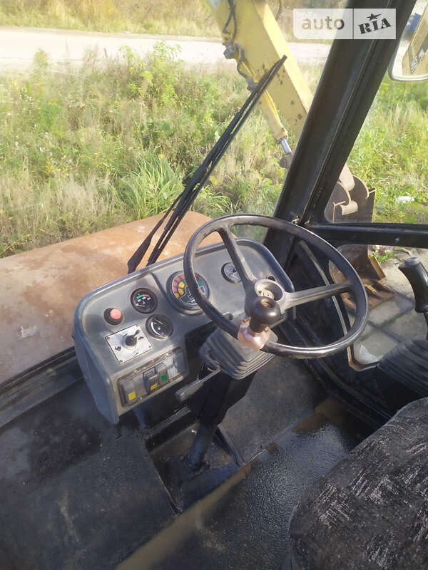Каток грунтовый JCB Vibromax 115 2006 в Львове