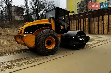 Каток ґрунтовий JCB Vibromax 115 2011 в Києві