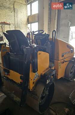Каток ґрунтовий JCB VMT 2016 в 