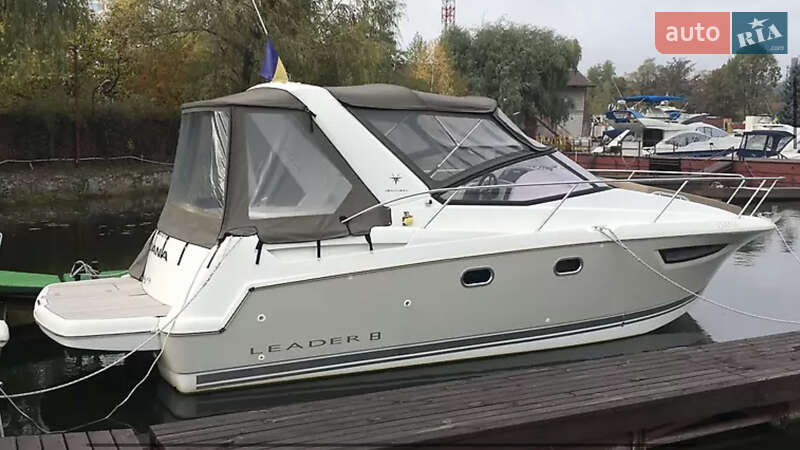 Моторная яхта Jeanneau Leader 2015 в Днепре фото 7 Моторная яхта Jeanneau Leader 2015 в Днепре