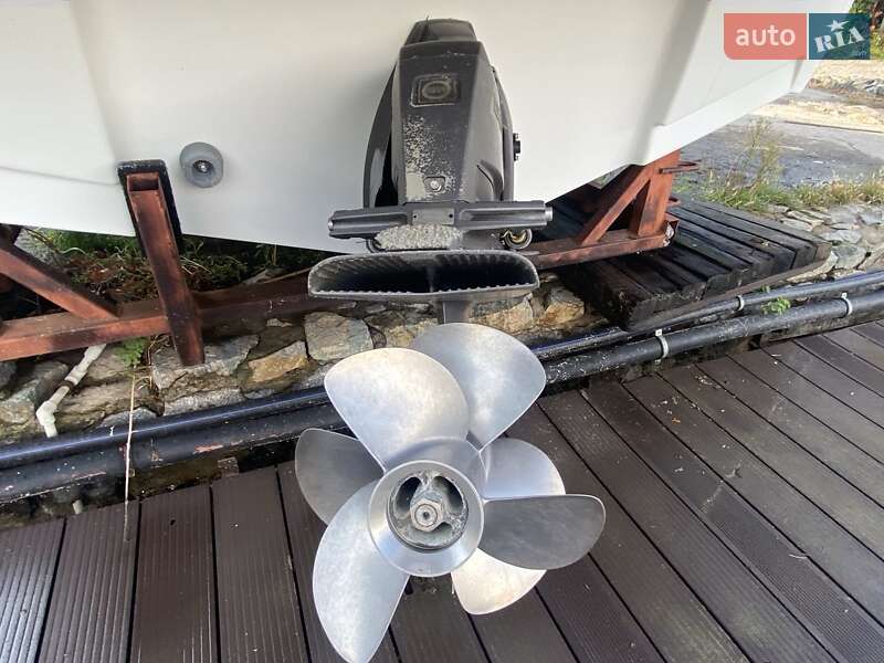 Моторная яхта Jeanneau Leader 2015 в Днепре фото 23 Моторная яхта Jeanneau Leader 2015 в Днепре