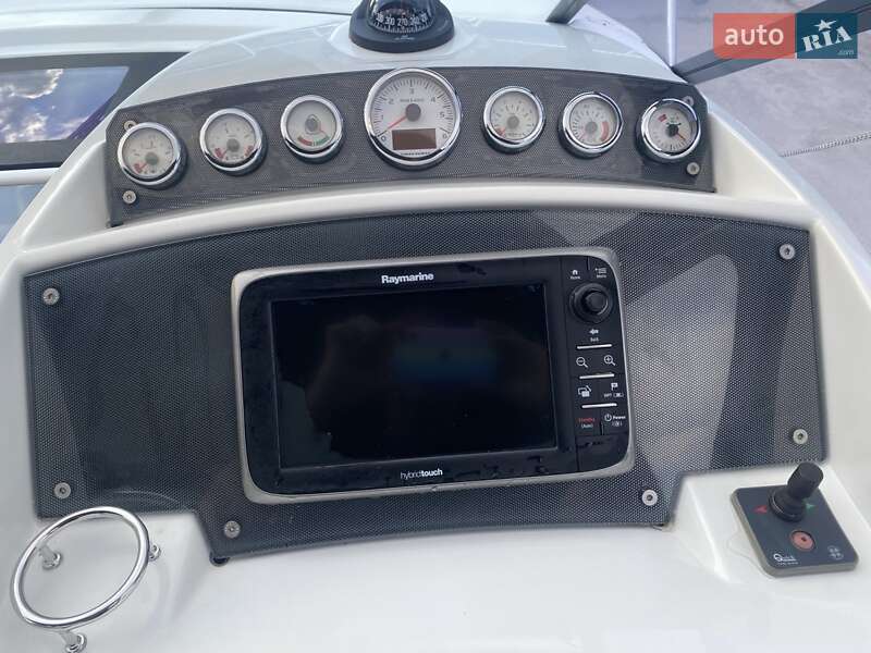 Моторная яхта Jeanneau Leader 2015 в Днепре фото 49 Моторная яхта Jeanneau Leader 2015 в Днепре