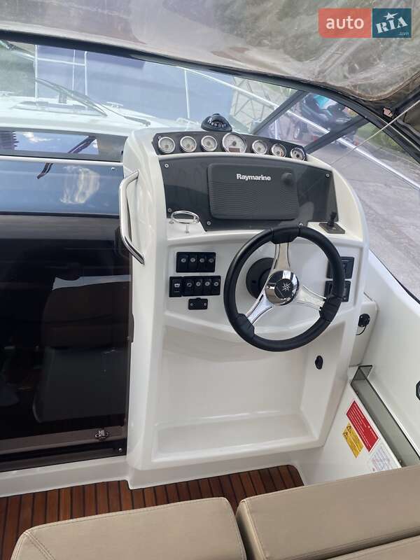 Моторная яхта Jeanneau Leader 2015 в Днепре фото 55 Моторная яхта Jeanneau Leader 2015 в Днепре